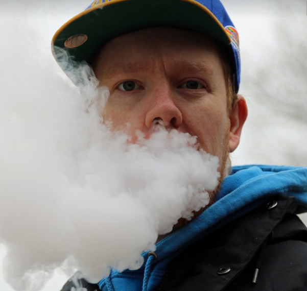 E-cig study shows vaping is no deterrent to smoking